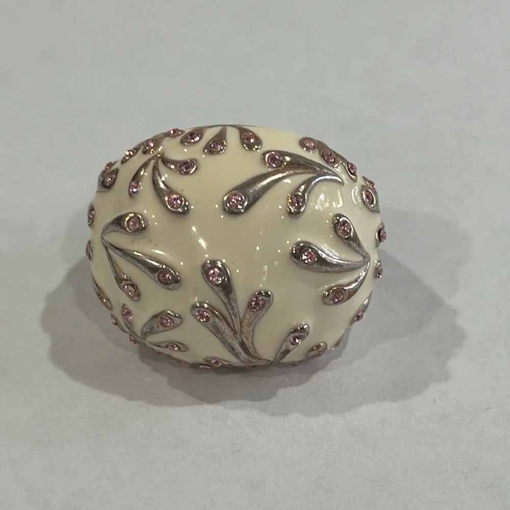 WHITE CREAM ENAMEL PINK CZ‎ SIZE 8 LARGE BLING RING